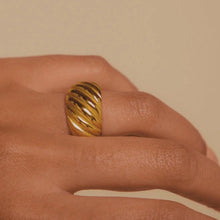 Load image into Gallery viewer, &#39;Josephine&#39; Ring-The Notable Muse-Yard + Parish