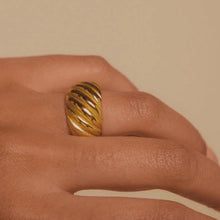 Load image into Gallery viewer, &#39;Josephine&#39; Ring-The Notable Muse-Yard + Parish