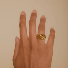 Load image into Gallery viewer, &#39;Josephine&#39; Ring-The Notable Muse-Yard + Parish